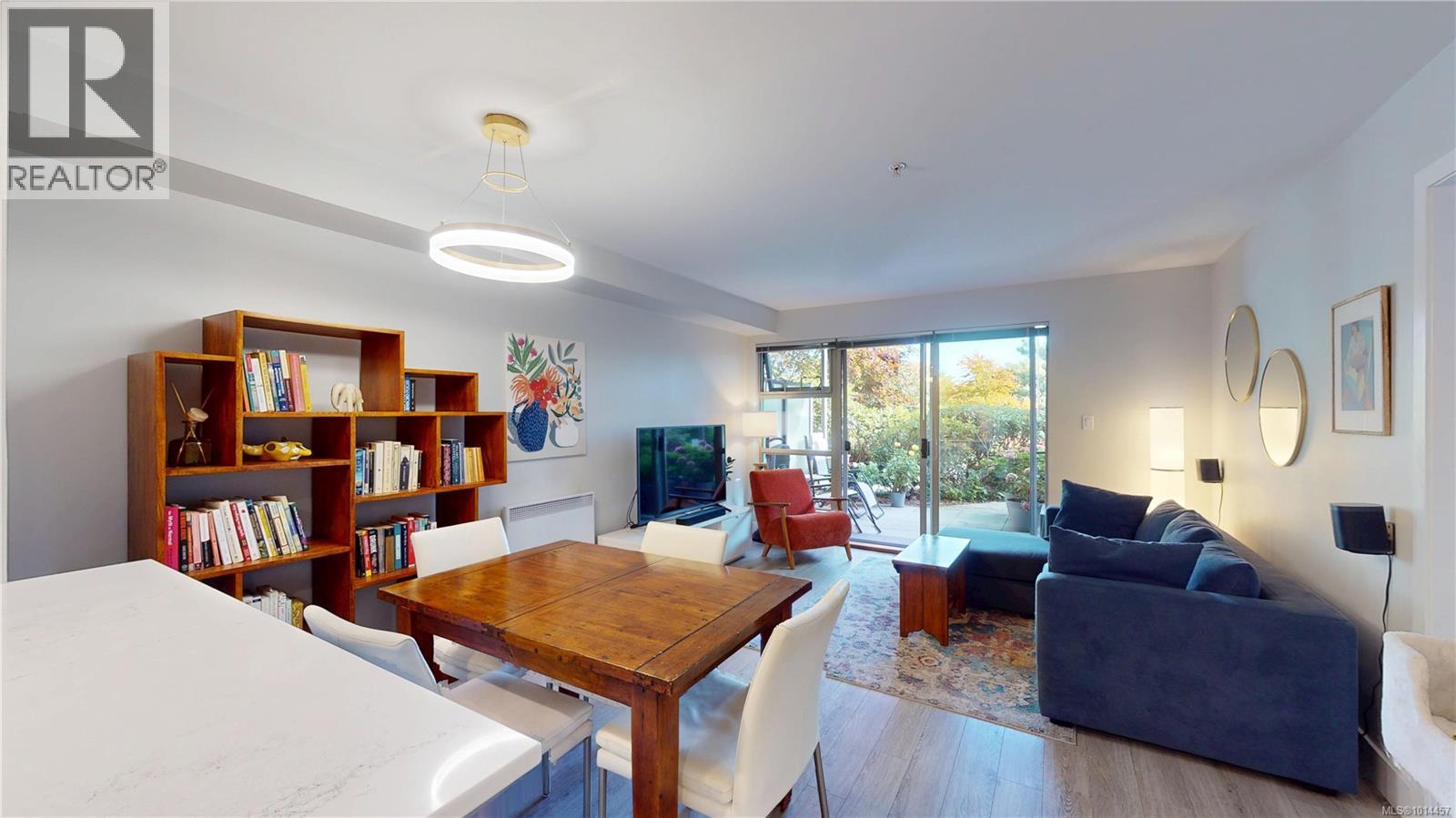 797 Tyee Rd Unit 111 Rd, Victoria, BC V9A 7R4