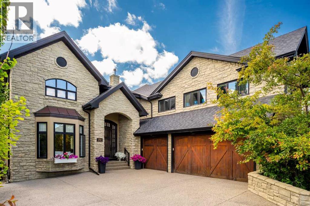 77 Street Sw Unit 2767, Calgary, AB T3H 0G2