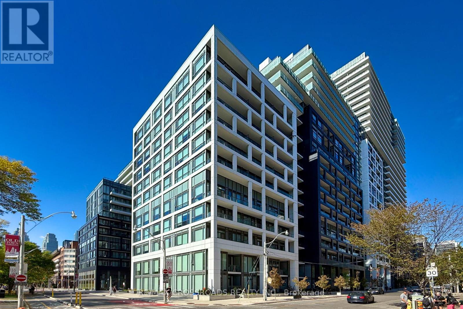 822 60 Princess St, Toronto, ON M5A 2C7