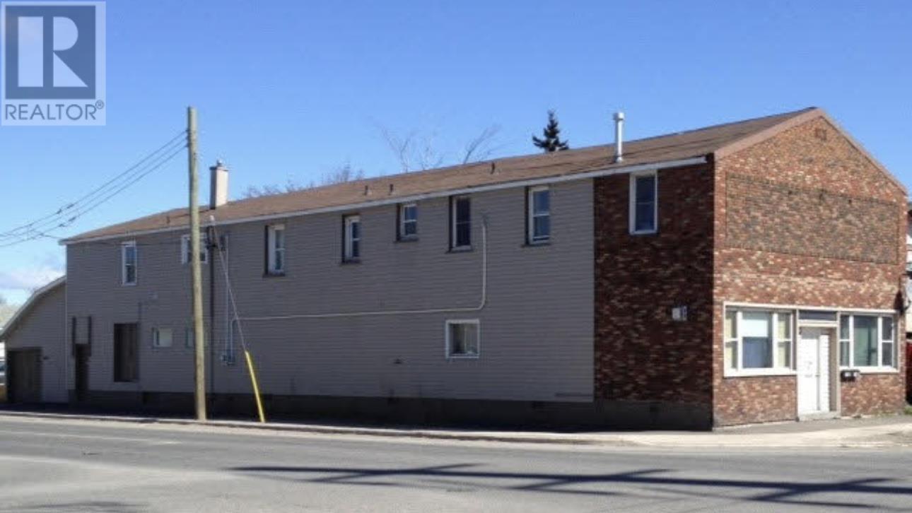254 Wallace Ter, Sault Ste. Marie, ON P6C 1K7