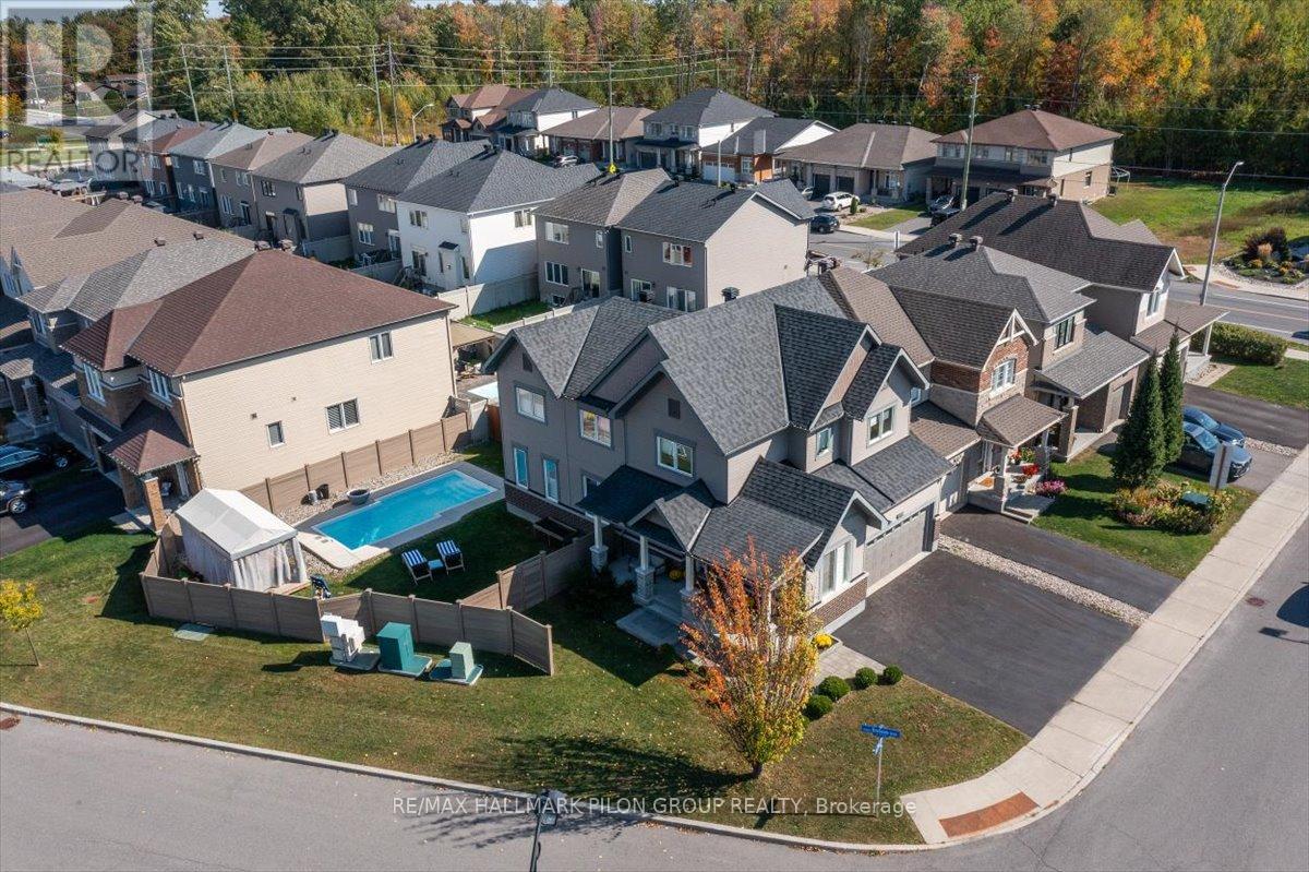 200 Enclave Walk, Ottawa, ON K1W 0J4