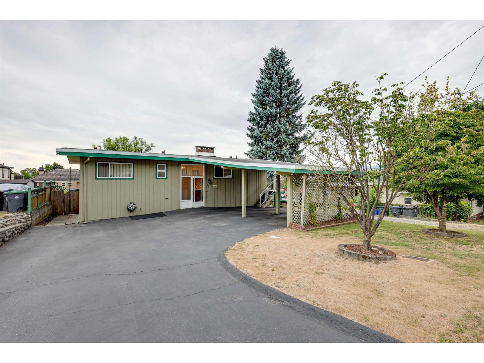 129 Street Unit 11073 #a, Surrey, BC V3T 3K9