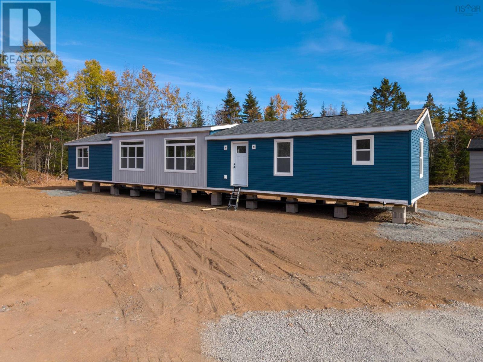 7 Pebble Ln, West St. Andrews, NS B0N 2J0