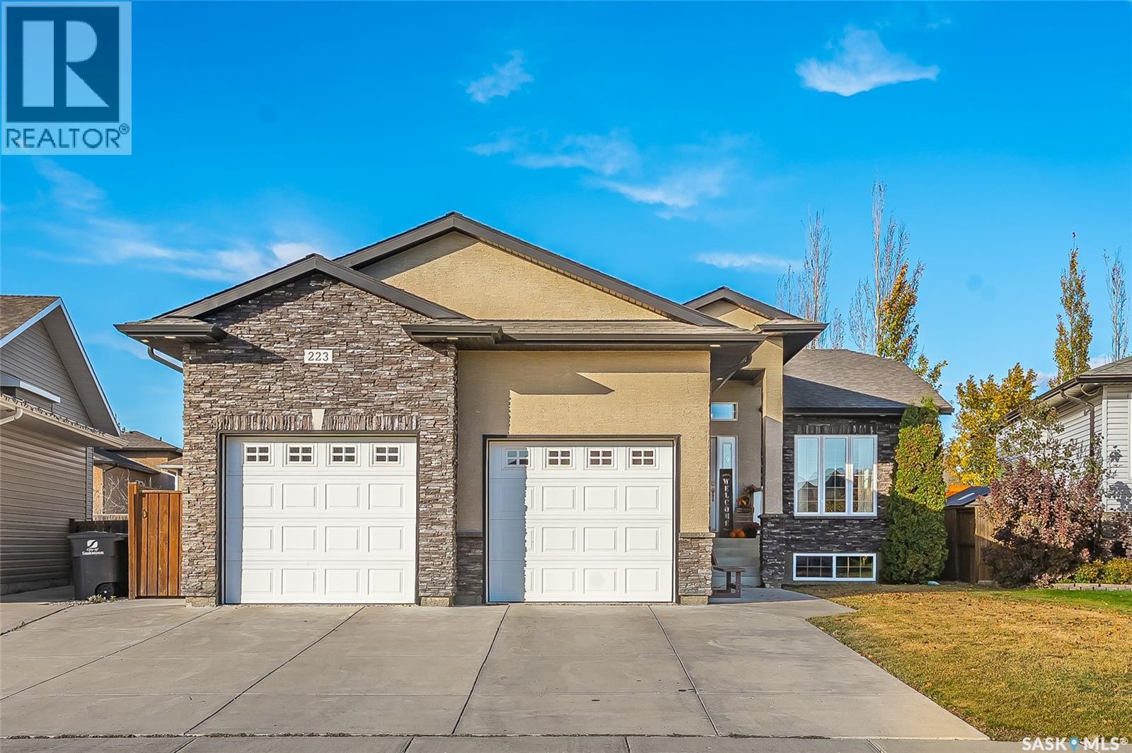 223 Greenfield Cres, Saskatoon, SK S7R 0B5