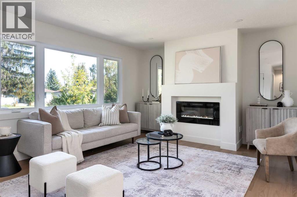 15 Hoover Pl SW, Calgary, AB t2v 3g5