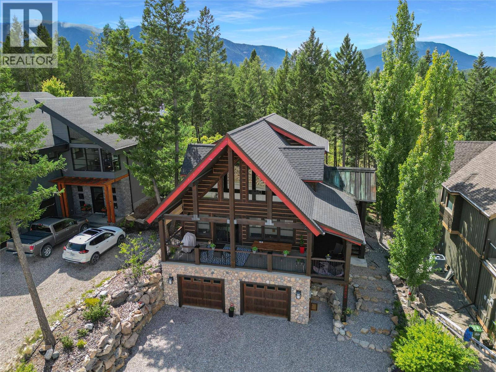 2462 Castlestone Dr, Invermere, BC V0A 1K6
