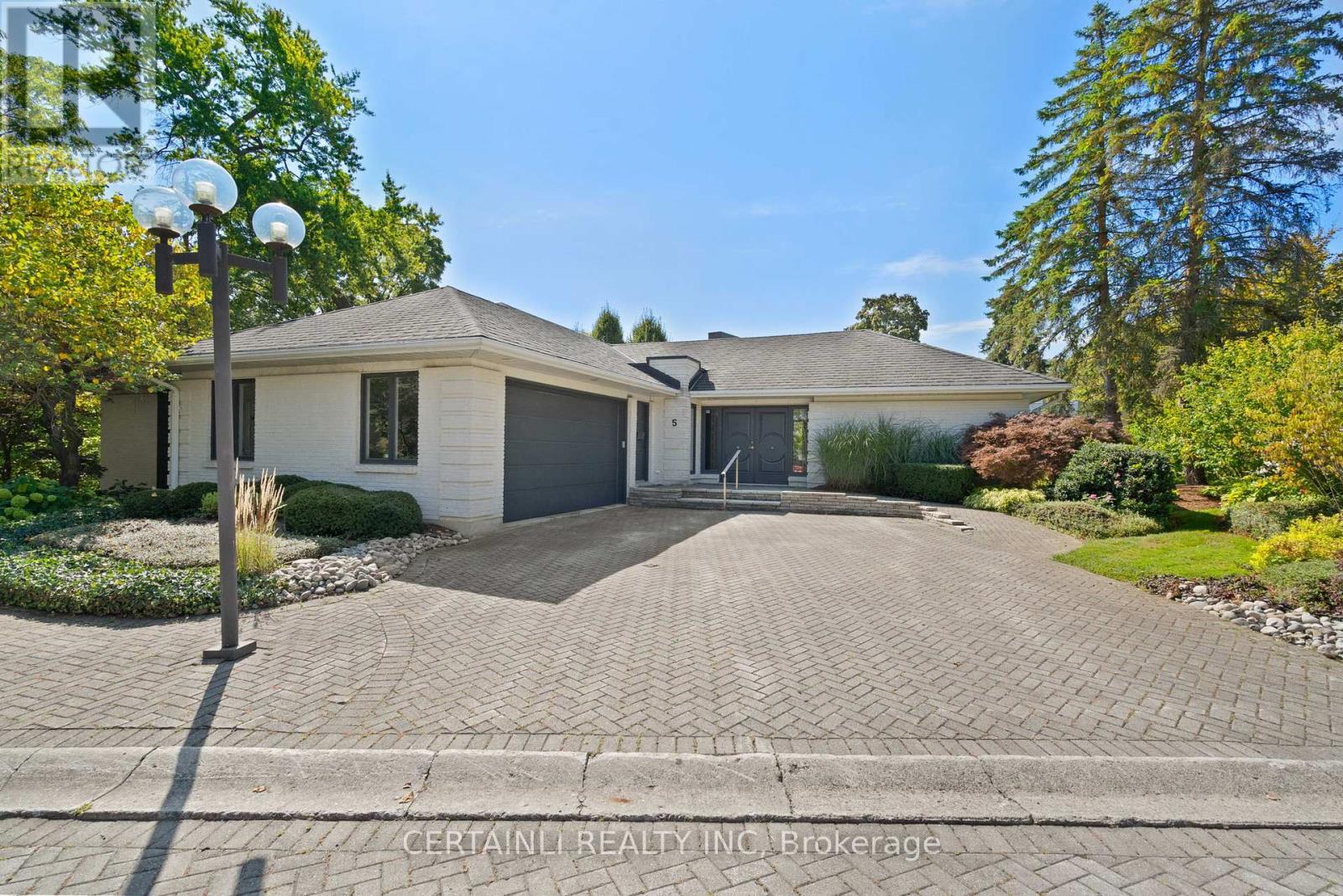 5 10 Mackellar Ave, London, ON N6H 5C5