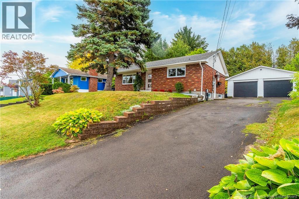 158 Lakeside Dr, Riverview, NB E1B 3G9