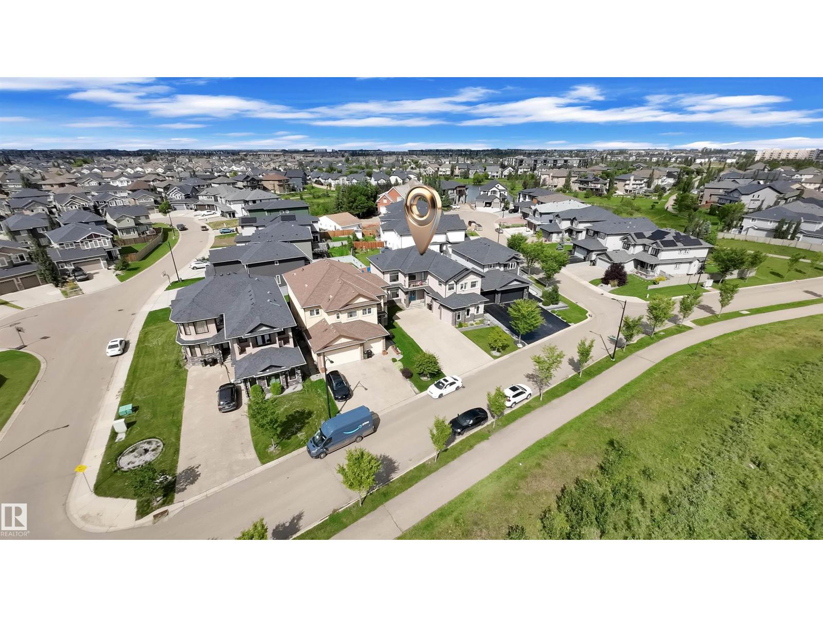 1273 Adamson Dr SW, Edmonton, AB T6W 2N7