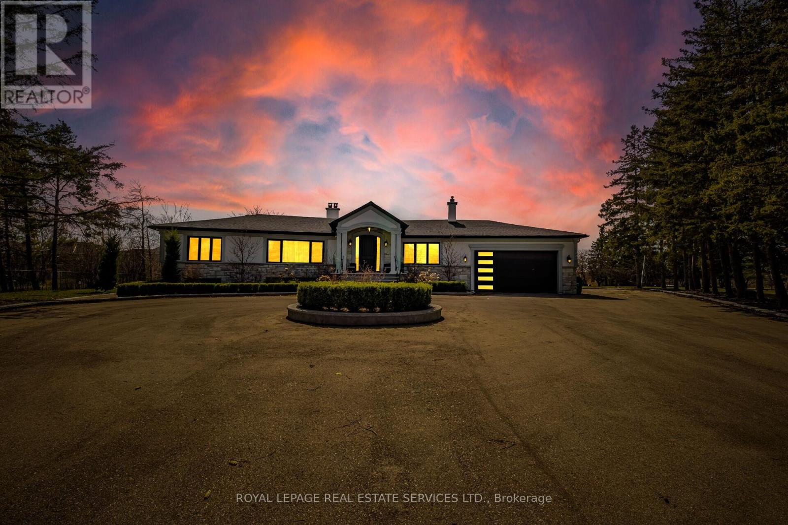 12 Julian Dr, Brampton, ON L6P 0L2