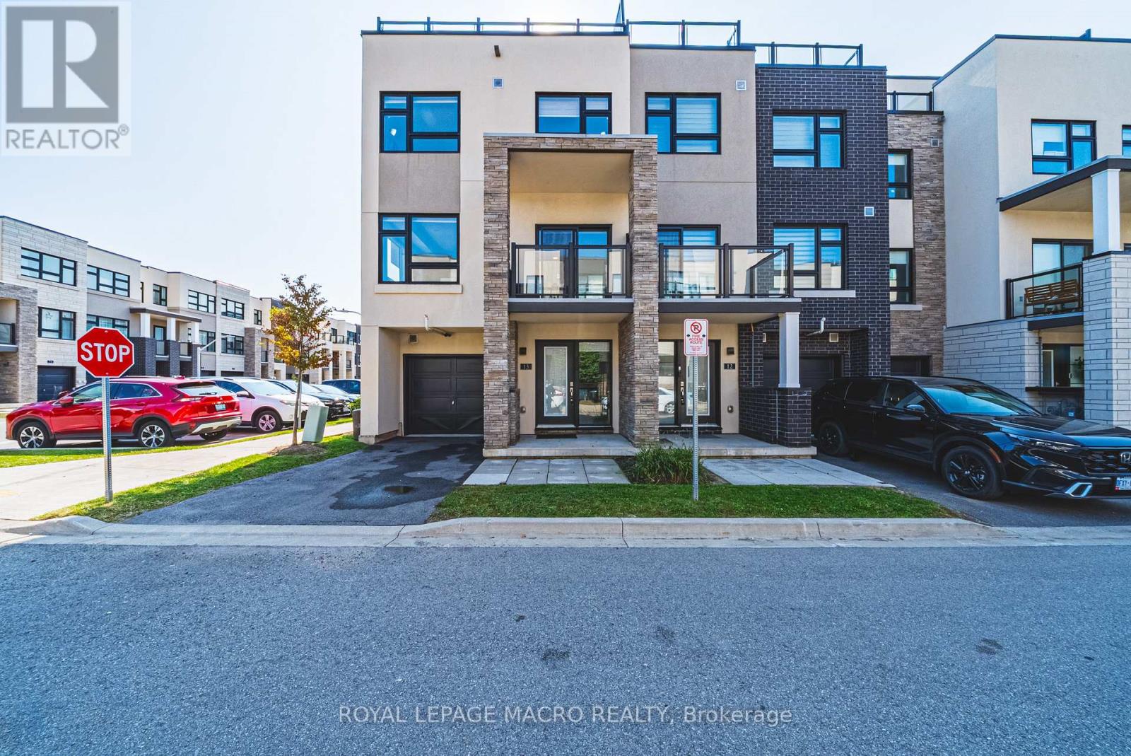 13 1121 Cooke Blvd, Burlington, ON L7T 4A8
