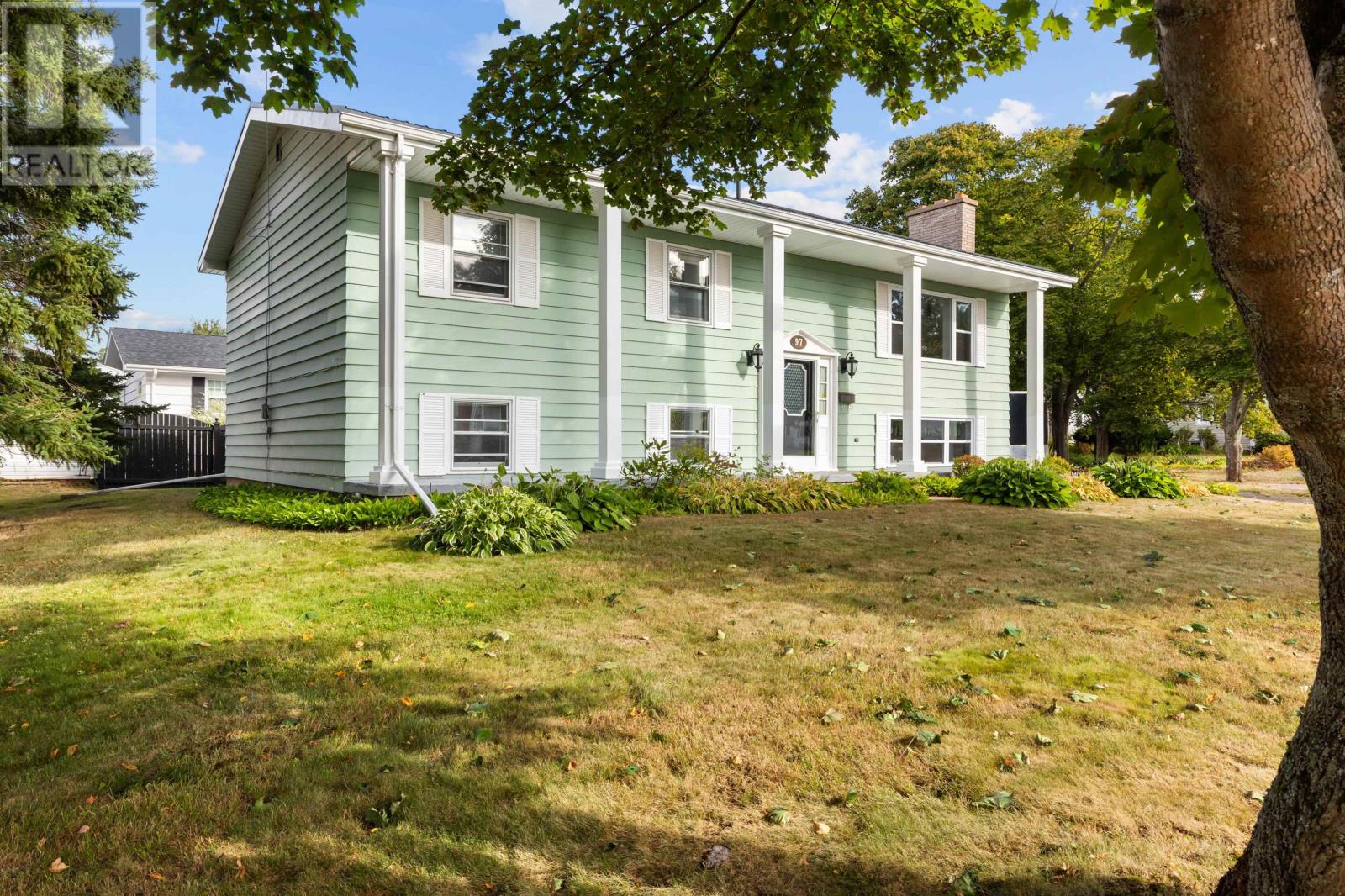 97 Nassau St, Charlottetown, PE C1A 7V9