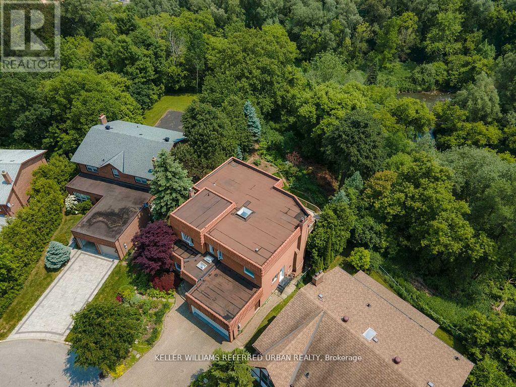 4 Saddletree Dr, Toronto Bayview Woods-steeles, ON M2H 3L3