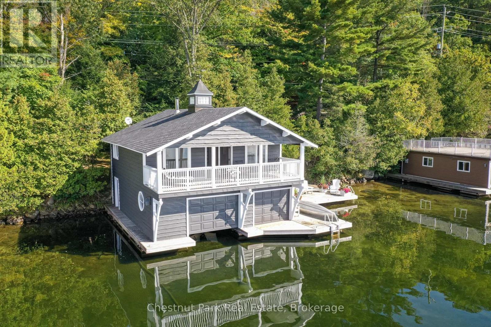 1375 Peninsula Rd, Muskoka Lakes, ON P0B 1J0
