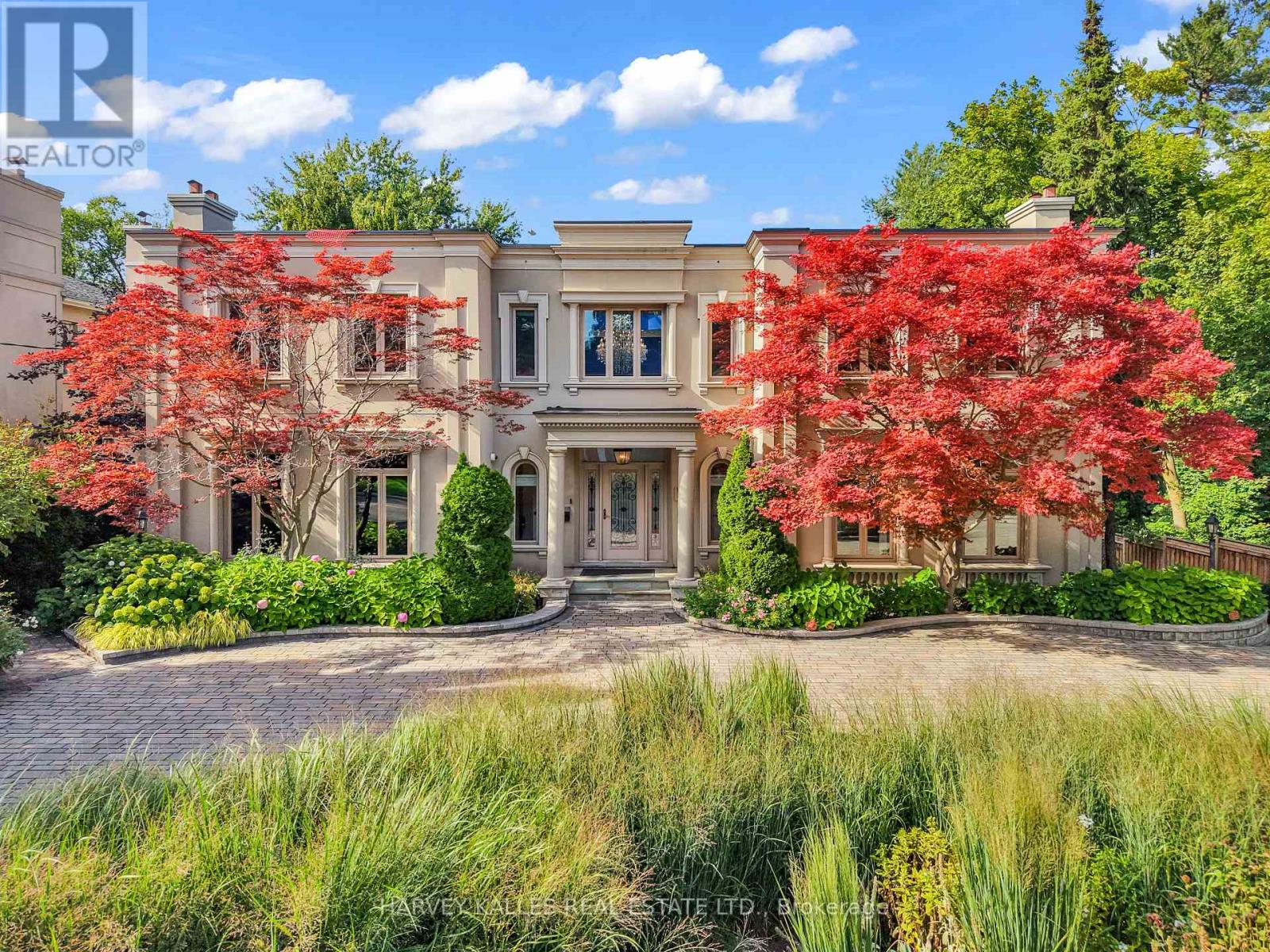 113 Coldstream Ave, Toronto, ON M5N 1X7