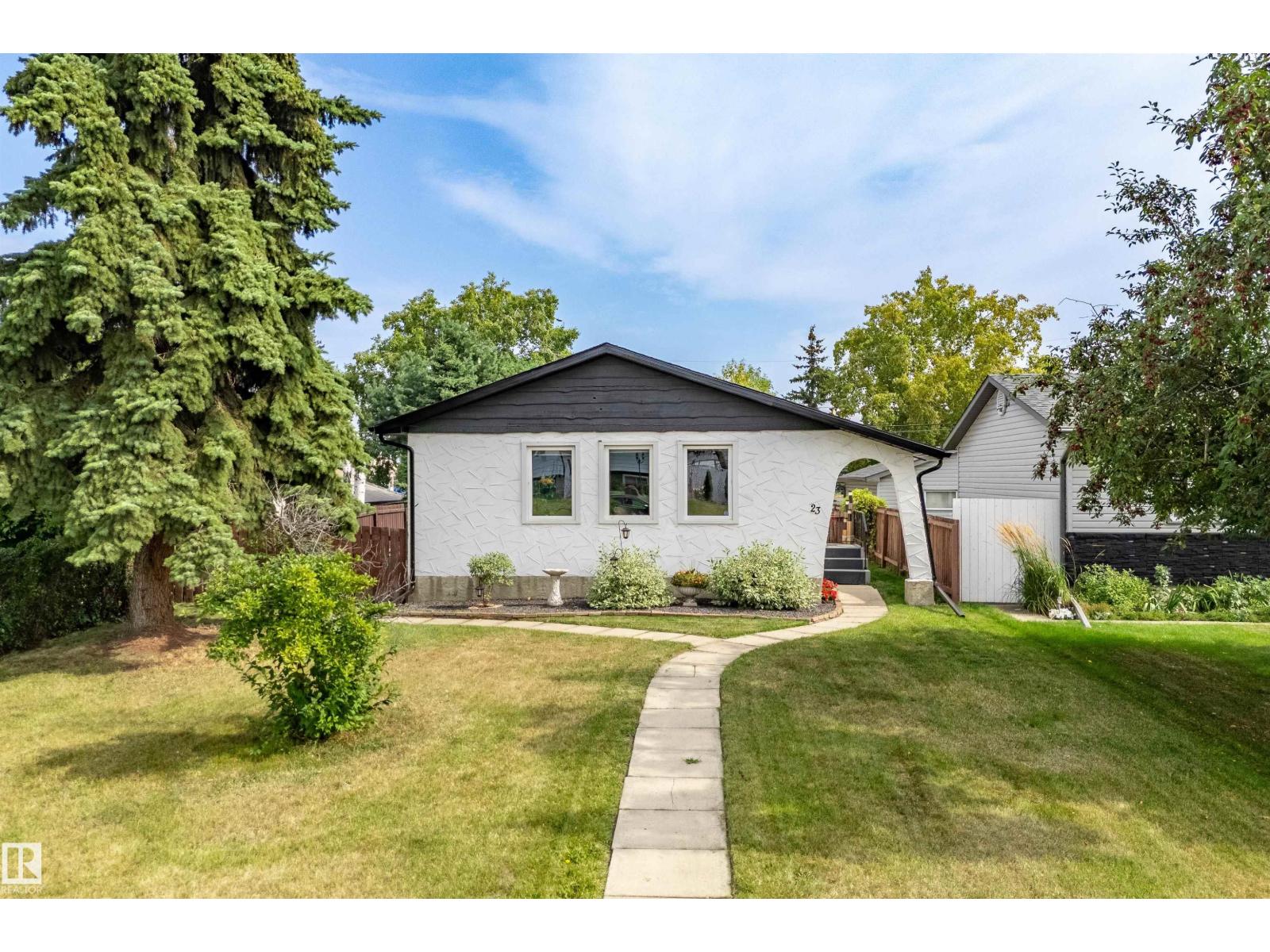 23 Linden St, Spruce Grove, AB T7X 2G6
