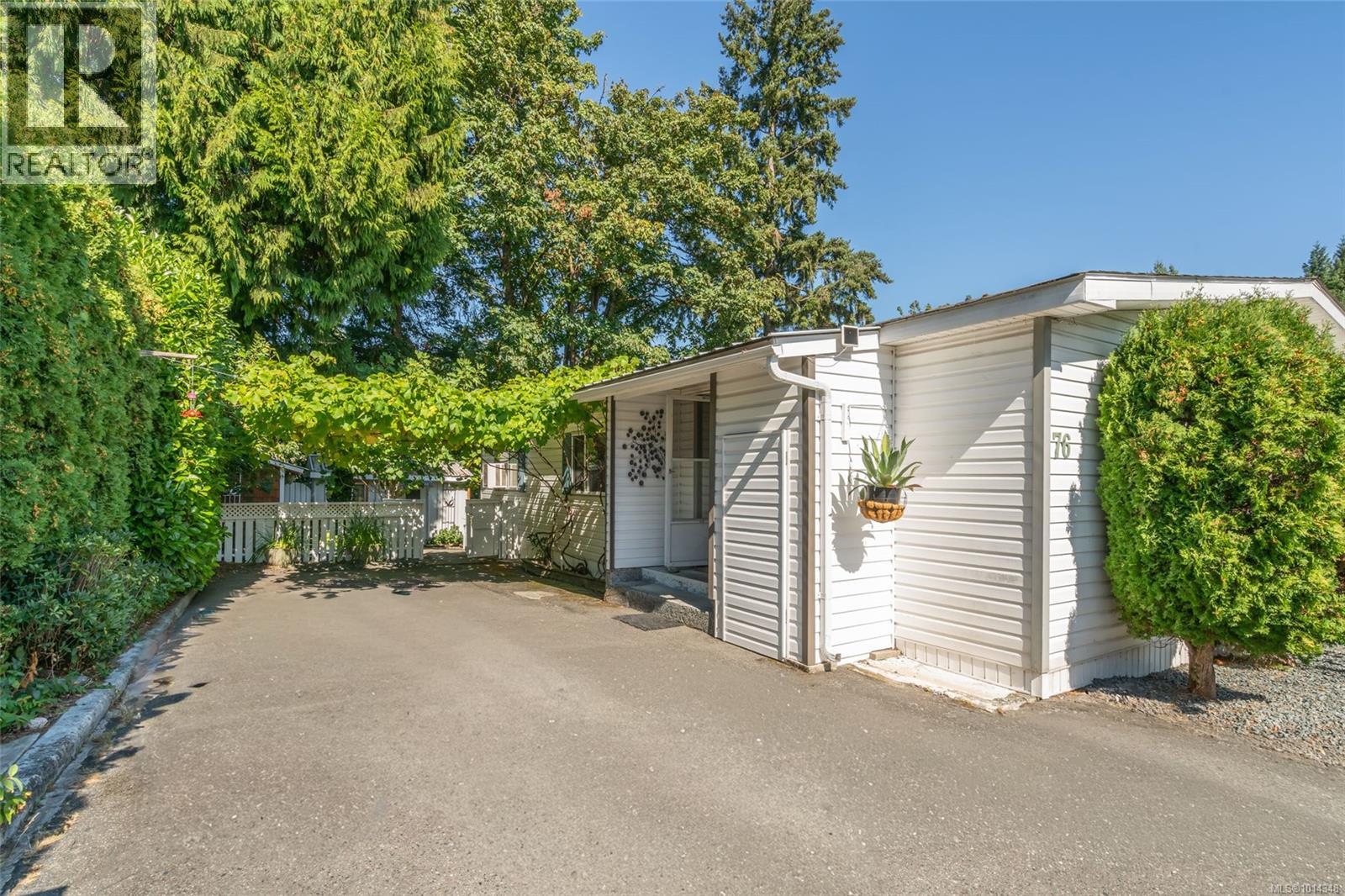 971 Douglas Ave Unit 76 Ave, Nanaimo, BC V9R 6C1