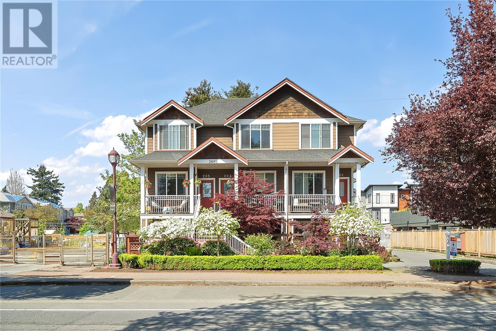 2680 Peatt Rd Unit 205 Rd, Langford, BC V9B 3V1