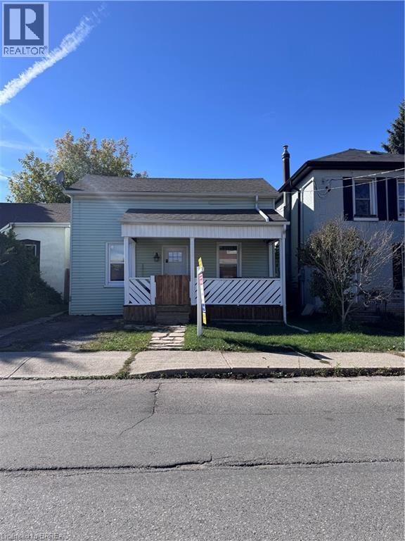 72 Murray St, Brantford, ON N3S 5N9
