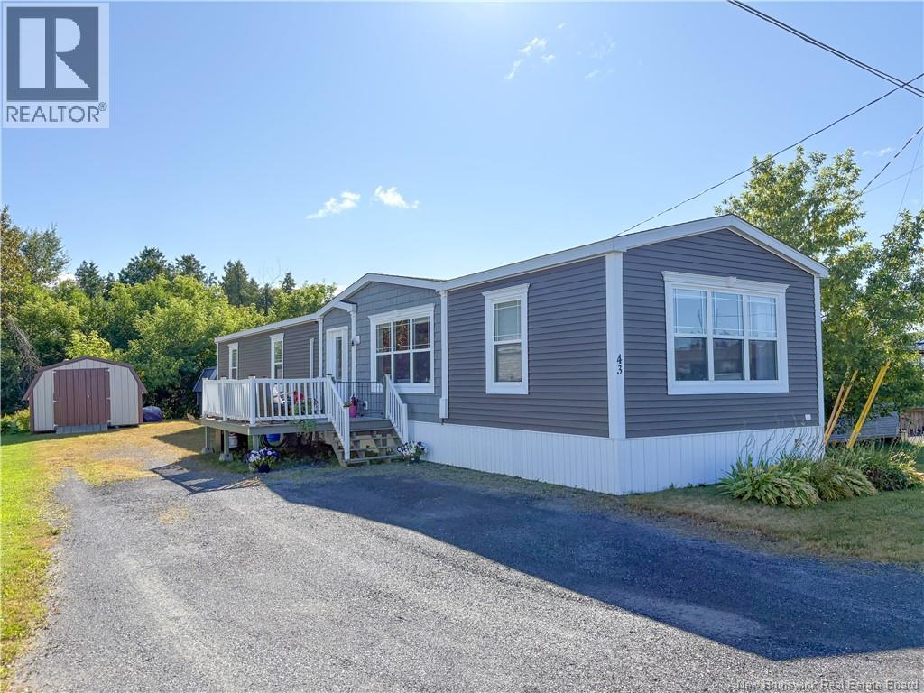 43 Carr Ln, Jacksonville, NB E7M 0G2