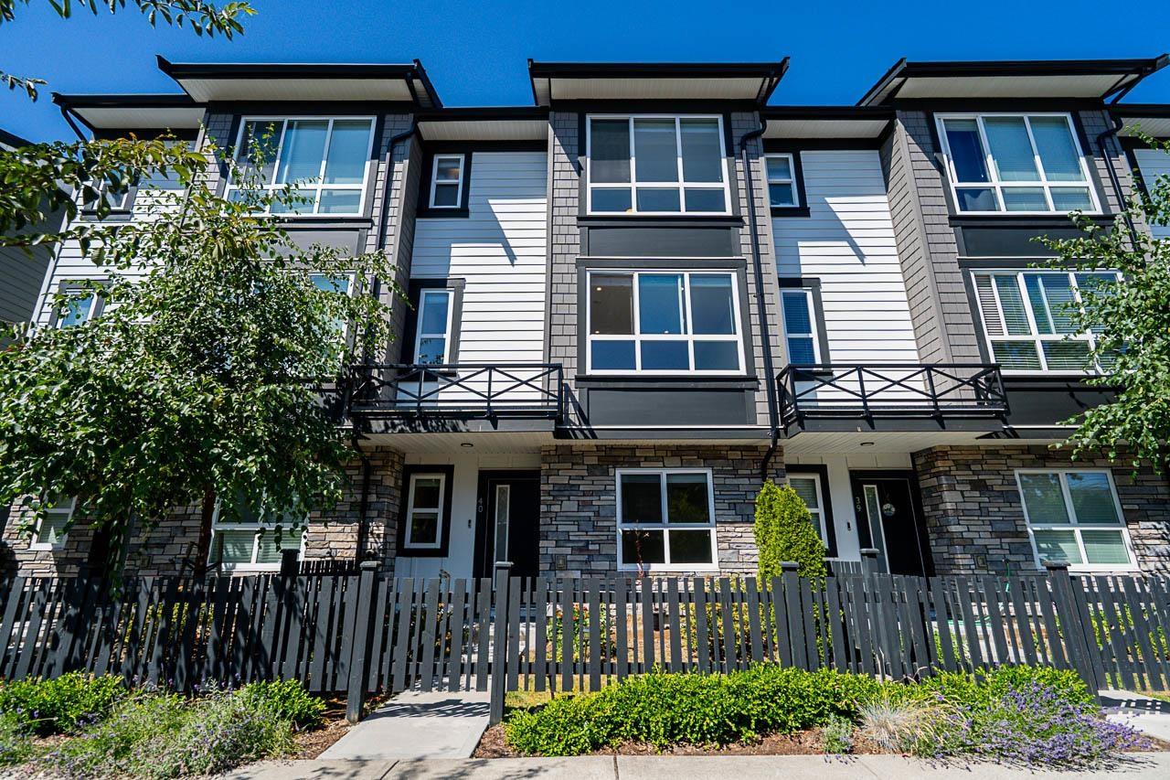 19255 Aloha Drive Unit 40, Surrey, BC V4N 6T8