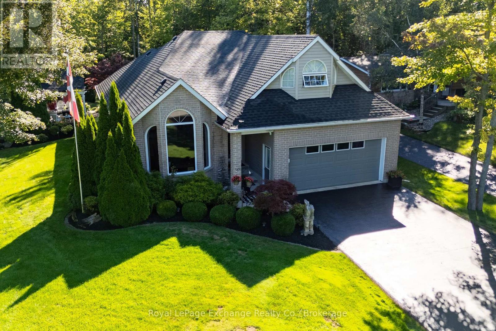 210 Miramichi Bay Rd S, Saugeen Shores, ON N0H 2C6