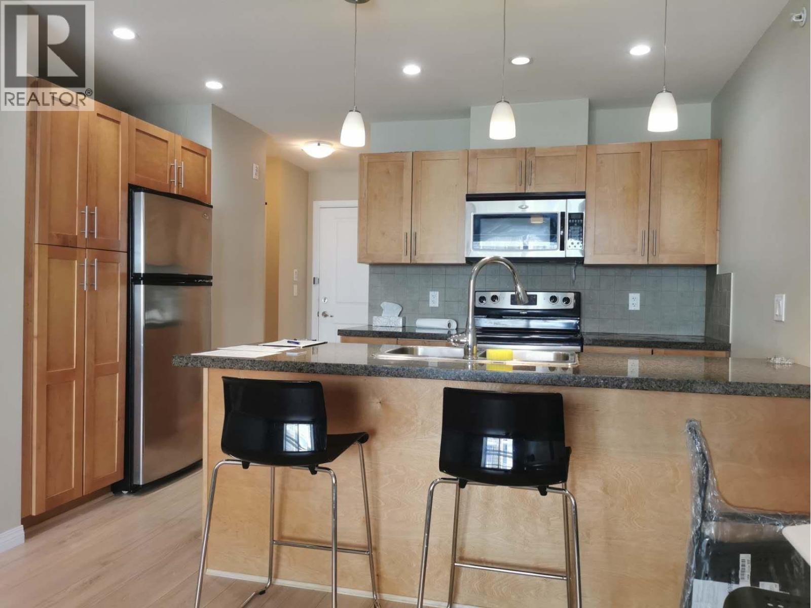 5000 Imperial Street Unit 307, Burnaby, BC V5J 1C8