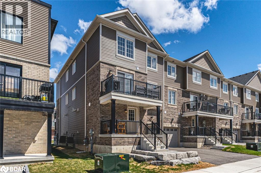 48 Hay Ln, Barrie, ON L9J 0T8
