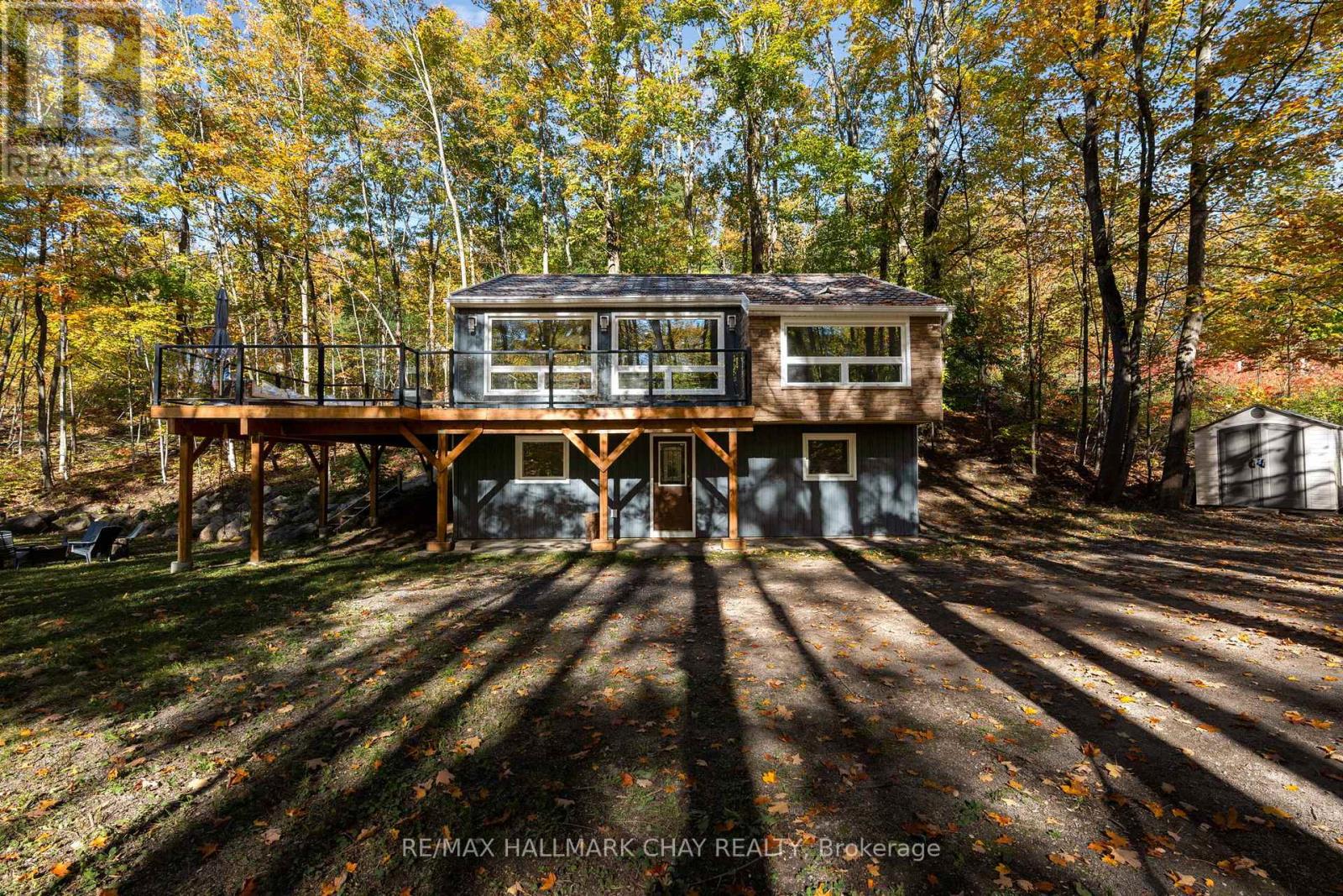 1 Iroquois Rdg, Oro-Medonte, ON L0K 1E0