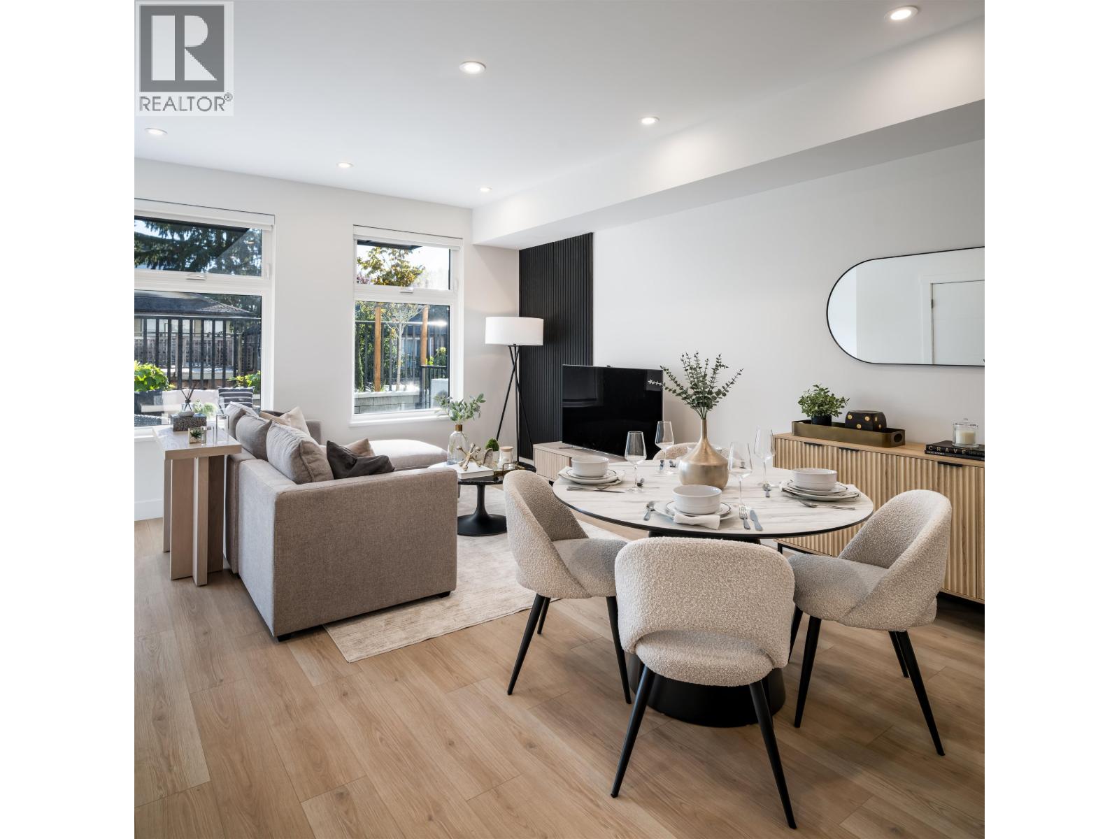 342 Mountain Highway Unit 112, North Vancouver, BC V7J 2K8