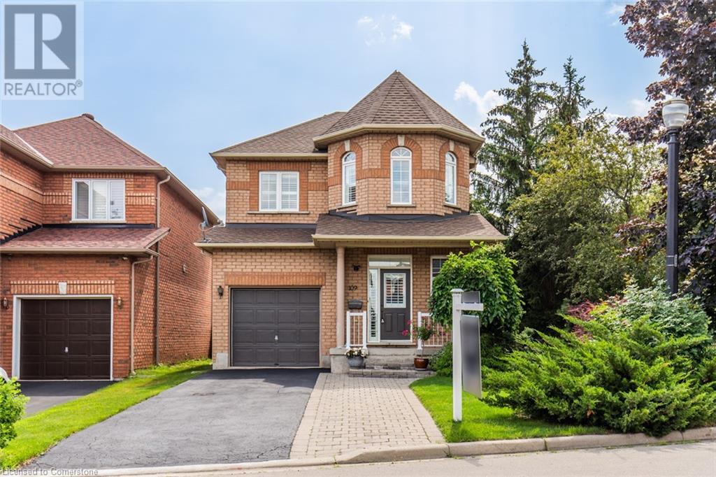109 Peachwood Cres, Hamilton, ON L8E 5Z7