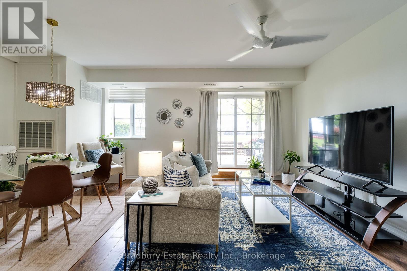 105 262 Dundas St E, Hamilton, ON L0R 2H4