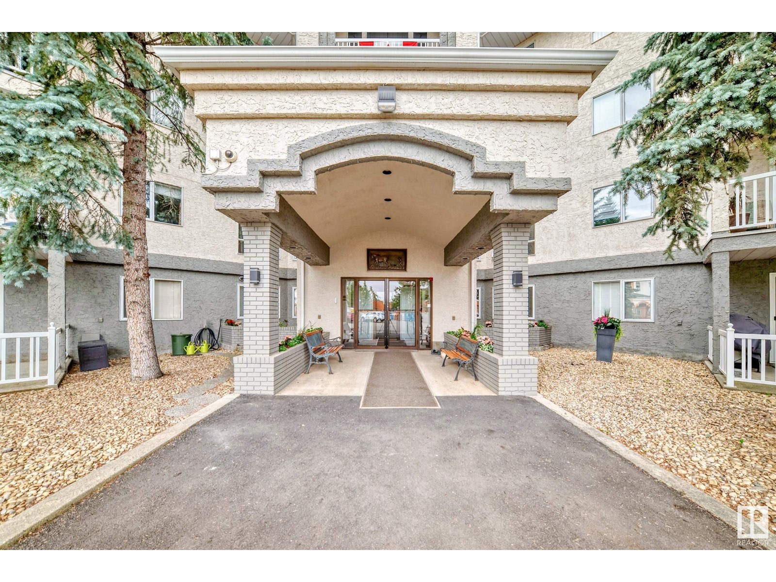 10915 21 Avenue Northwest #211, Edmonton, AB T6J 6X2