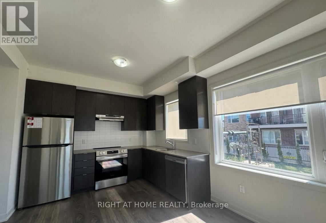 105 58 Sky Harbour Dr, Brampton, ON L6Y 6J1