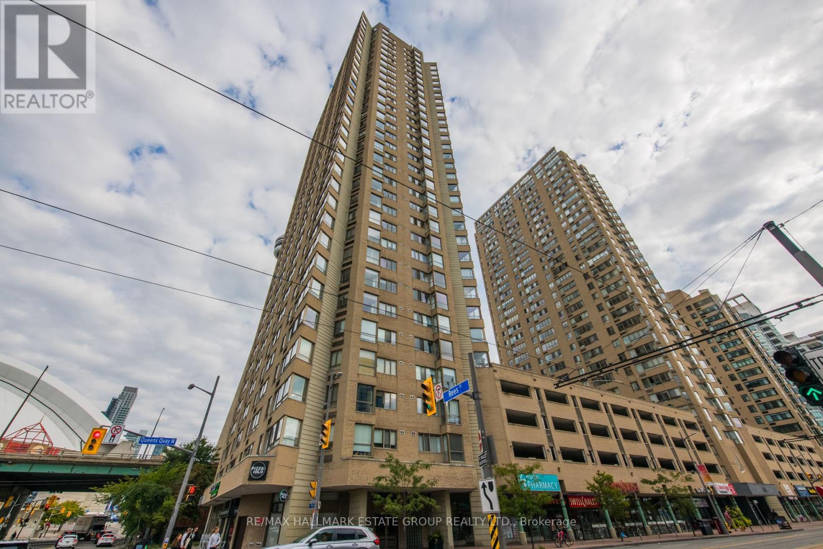 1102 270 Queens Quay W, Toronto, ON M5J 2N4