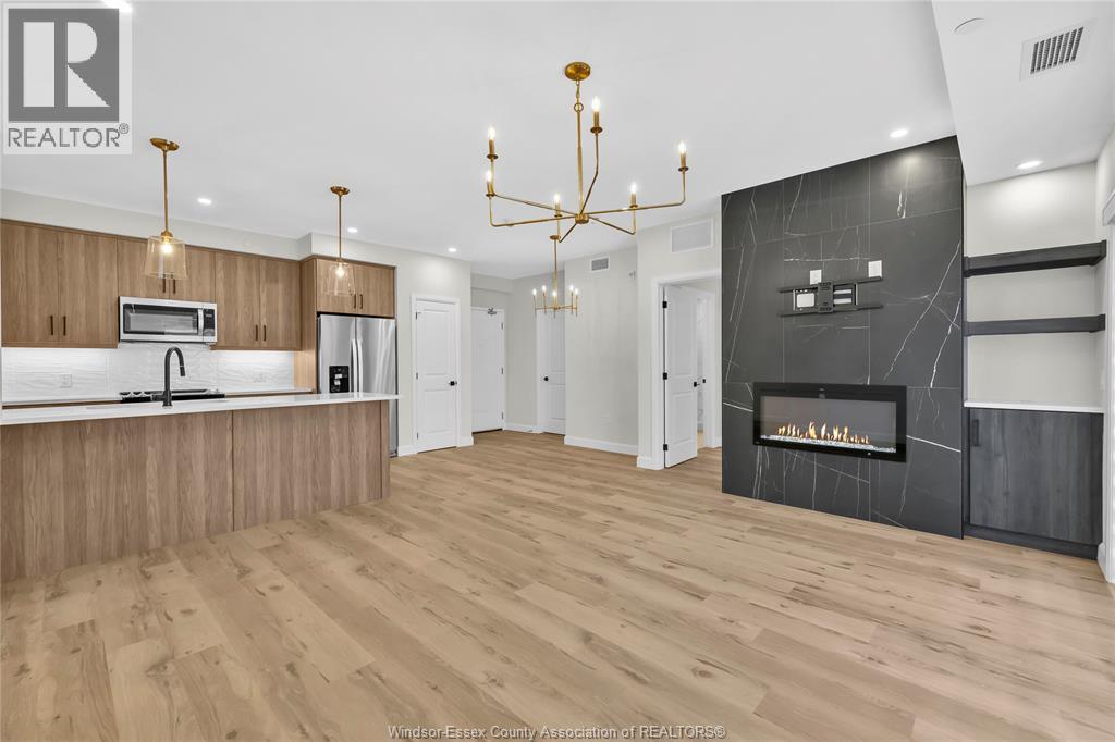 1740 Sprucewood Unit 206 #-a, Lasalle, ON N9J 1E7