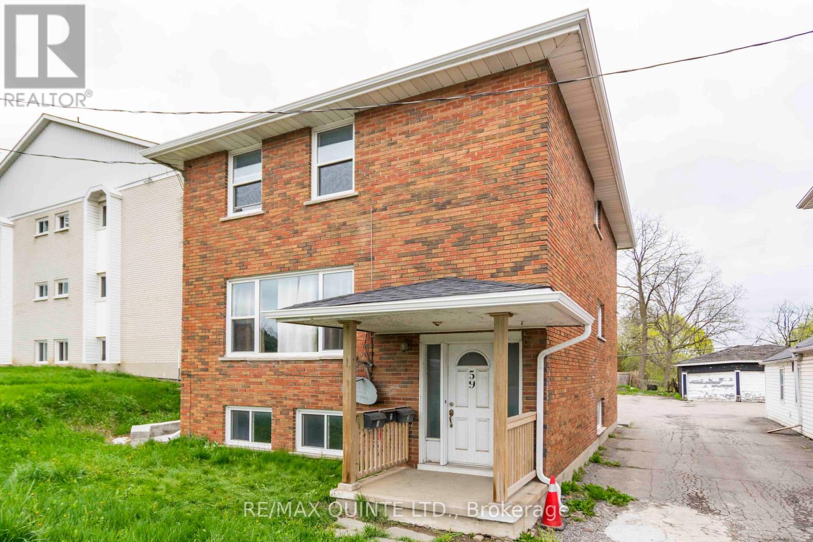59 N Front St, Belleville, ON K8P 3B2