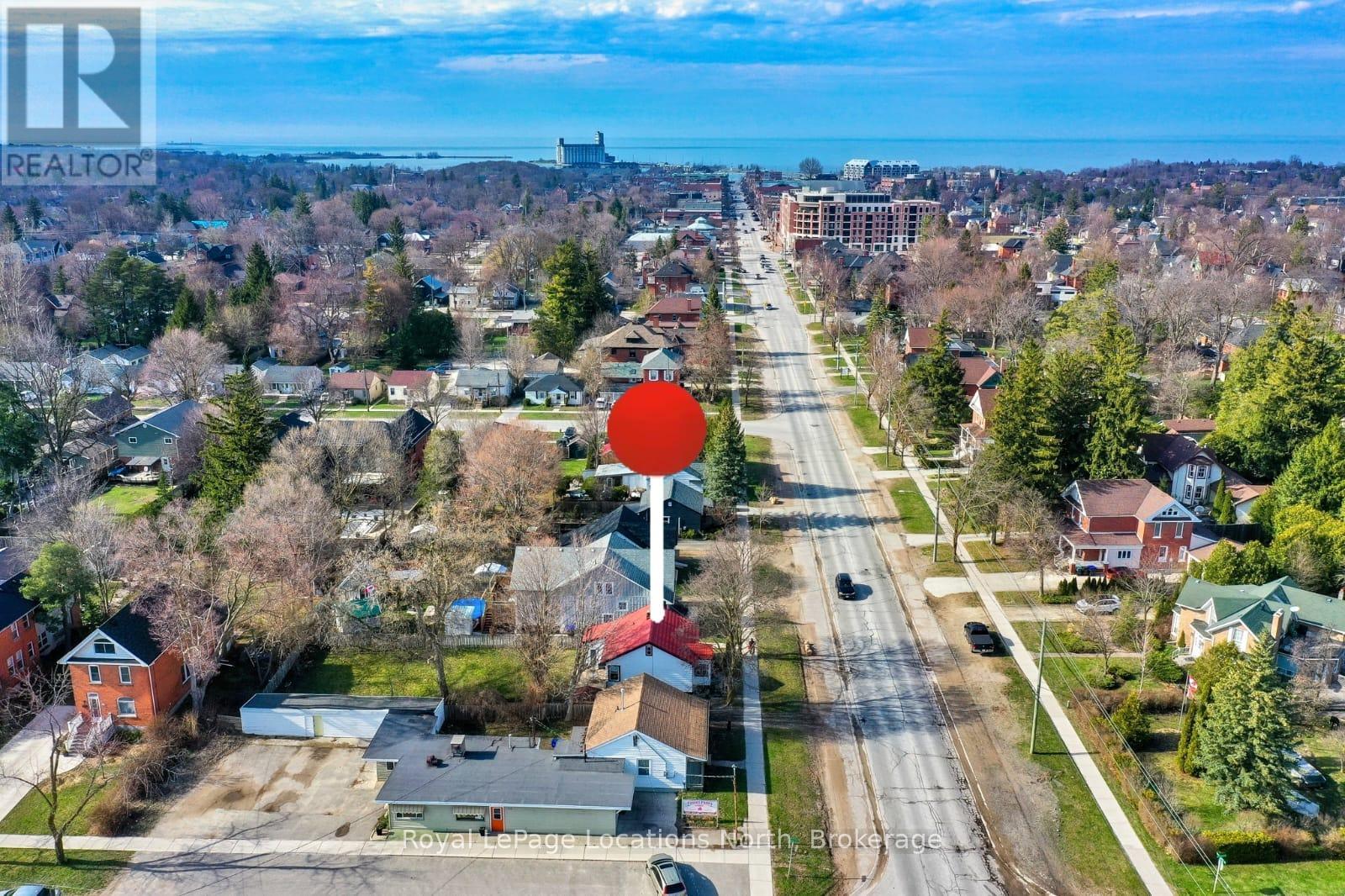 452 Hurontario St, Collingwood, ON L9Y 2M9