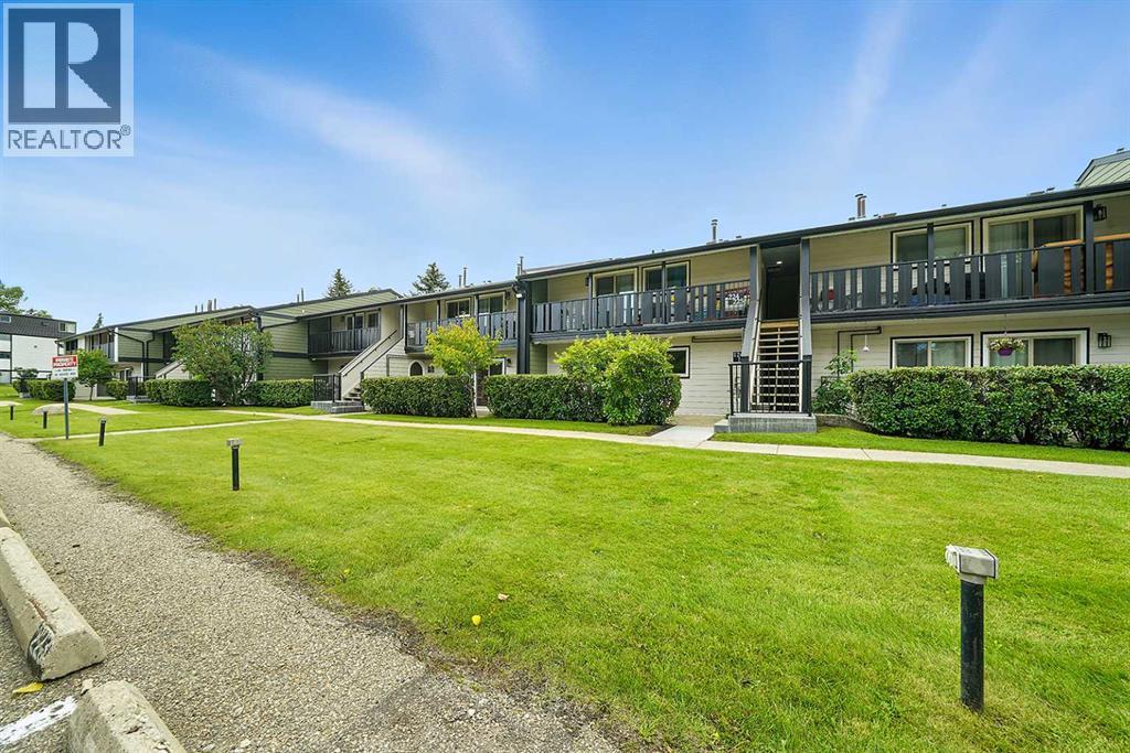 54 Bell Street Unit 125, Red Deer, AB T4R 1M8