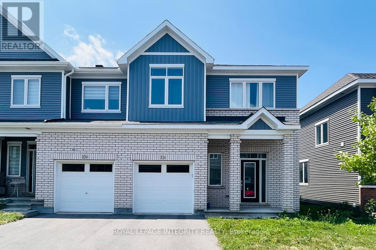 324 Canadensis Ln, Ottawa, ON K2J 6X8