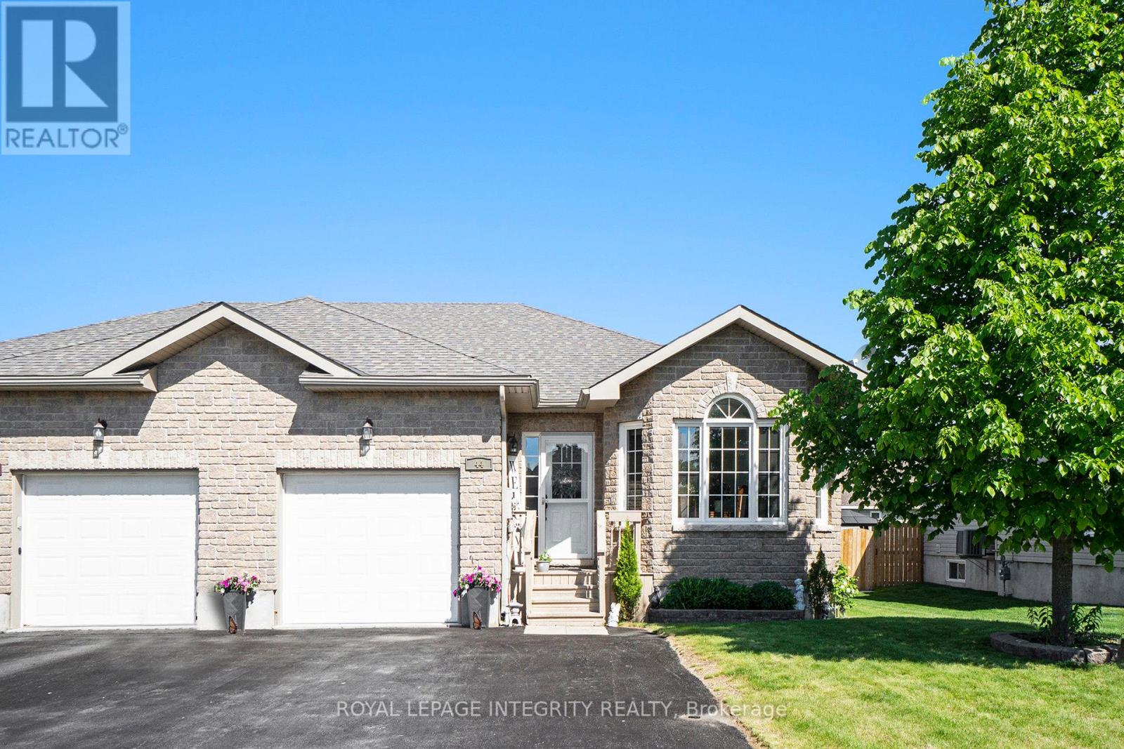 44 Lee Ave, Smiths Falls, ON K7A 0A2
