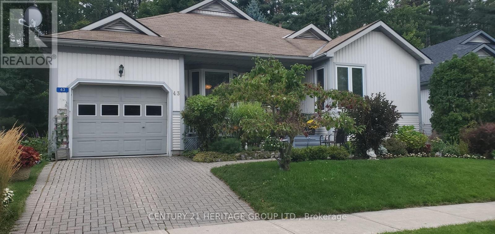 43 Pineridge Gate, Gravenhurst, ON P1P 1Y4