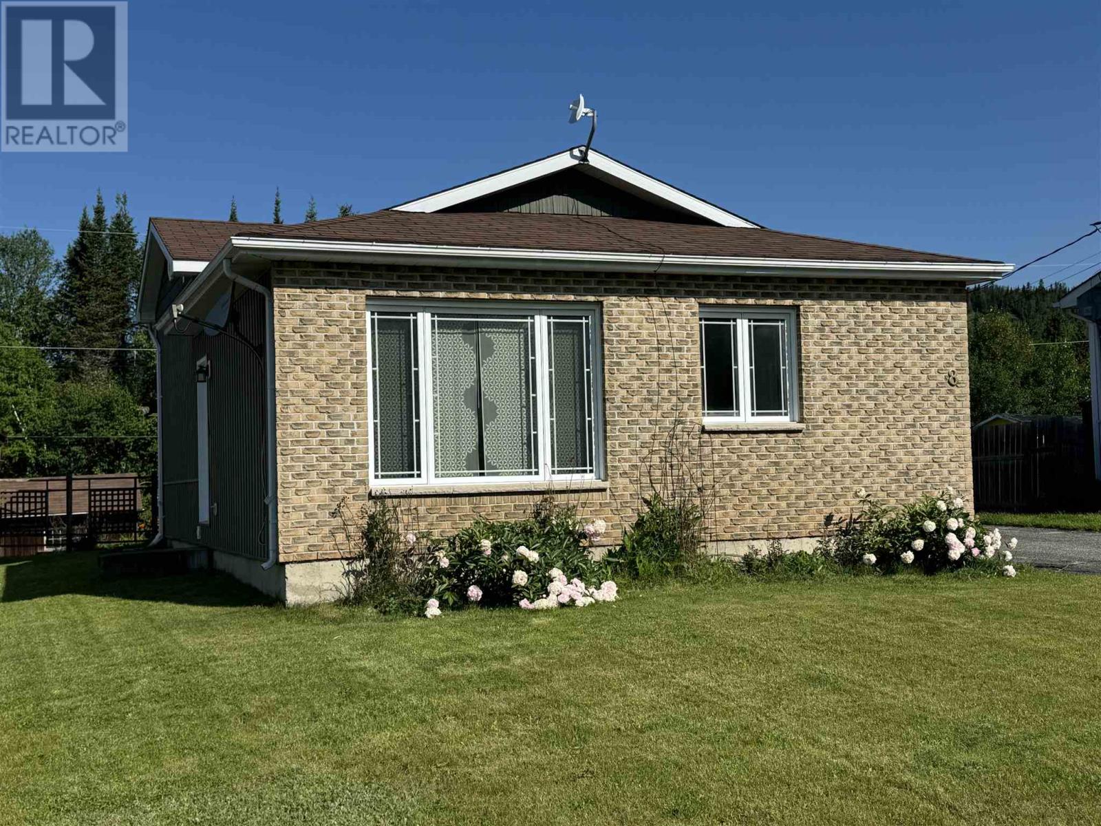 8 Matachewan Rd, Manitouwadge, ON P0T 2C0 MLS TB242081 Houseful