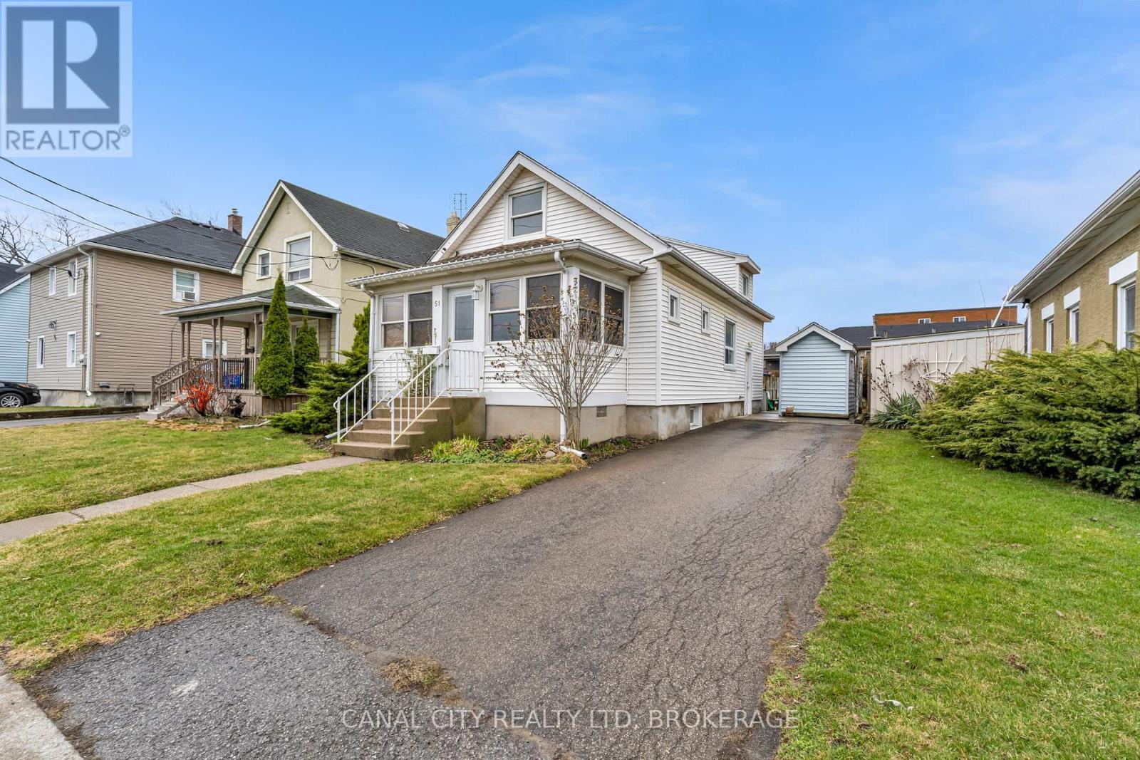 51 Pine St S, Thorold, ON L2V 3L5