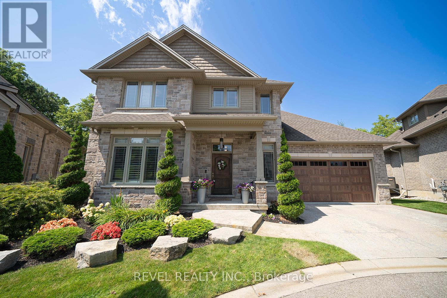 2 158 Willow St, Brant, ON N0E 1N0