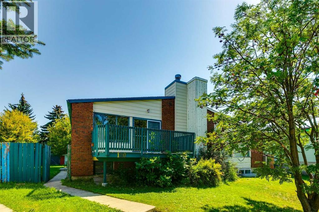 150 Pinehill Rd NE, Calgary, AB T1Y 2C4