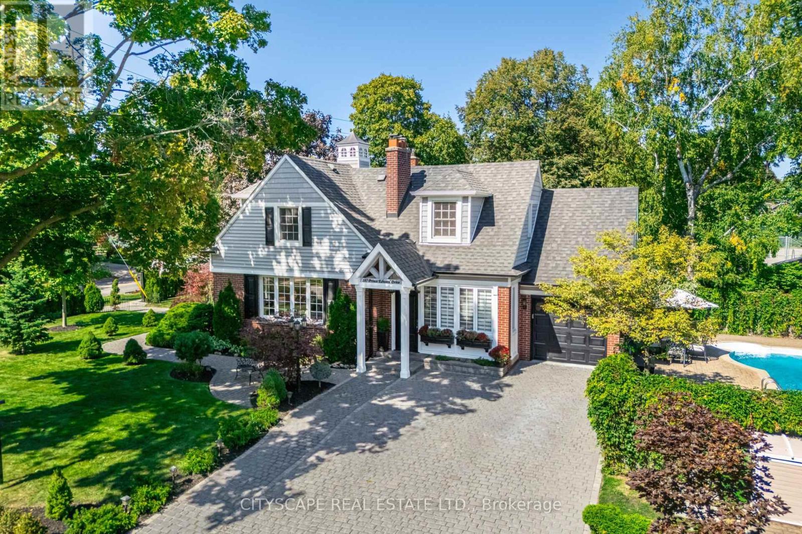 187 Prince Edward Dr S, Toronto, ON M8Y 3X3
