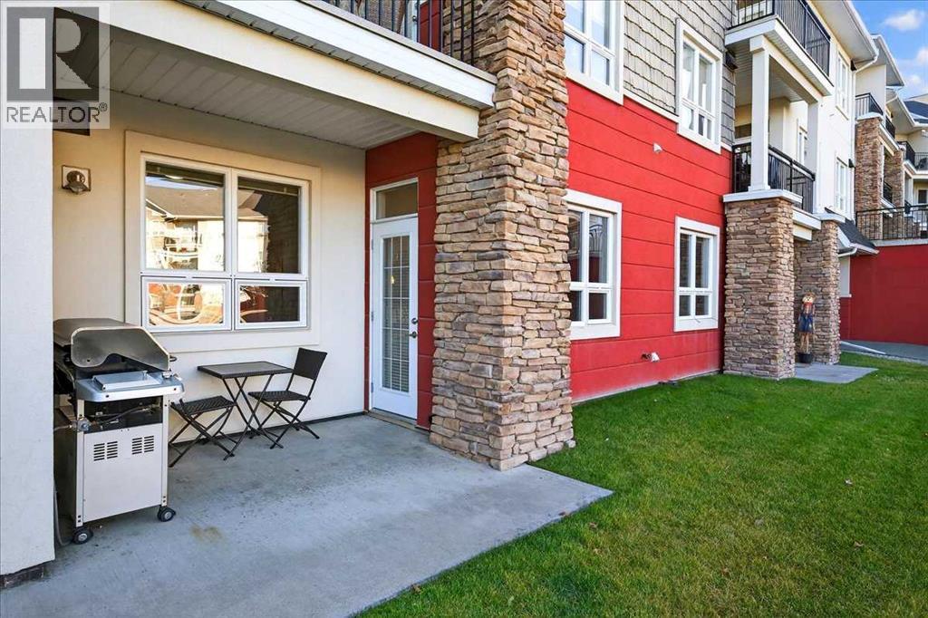 26 Val Gardena View Sw Unit 253, Calgary, AB T3H 5Z5