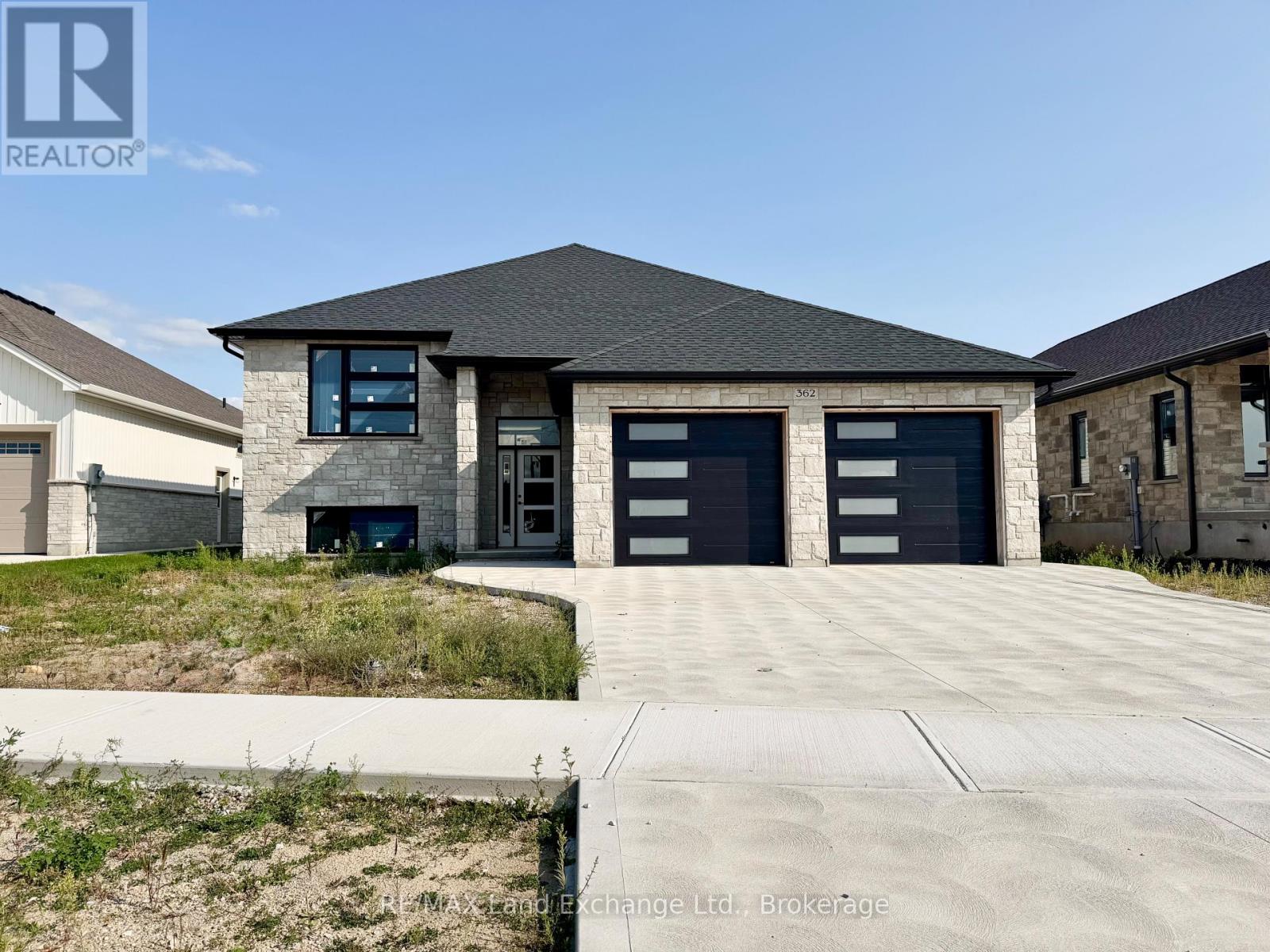 362 Ivings Dr, Saugeen Shores, ON N0H 2C1