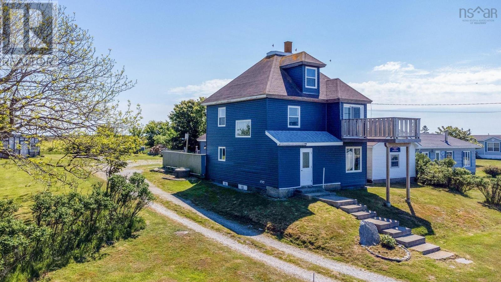 1 Atlantic St, Clarkaposs Harbour, NS B0W 1P0